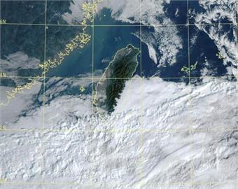快新聞／好好把握豔陽天！鄭明典PO一圖「密雲慢慢接近」　網驚：水氣也太多