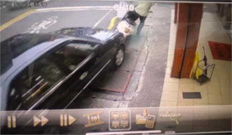 南投車輛暴衝！　50多歲駕駛疑身體不適猛撞前車