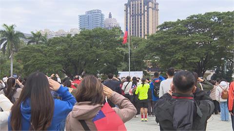 高雄市府元旦升旗典禮　邁邁市長感性致詞「這樣說」
