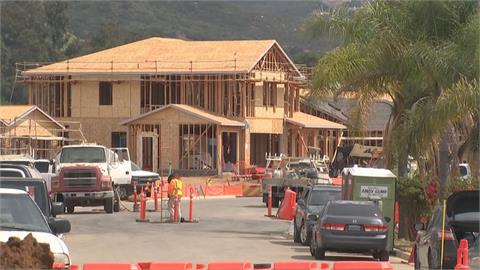 這個社區不怕火！　美國業者打造防火住宅防野火