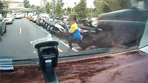 車禍成兒童死傷首要事故 六成因「過馬路」