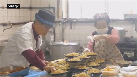 全球最高齡的在職夫婦！　沖繩9旬夫婦經營排骨麵店創紀錄