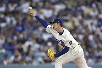 MLB(影)/佐佐木朗希回穩大谷翔平1安打1盜壘 道奇仍吞主場最慘敗仗