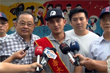 林子偉赴六龜反毒 下場指導國小棒球隊