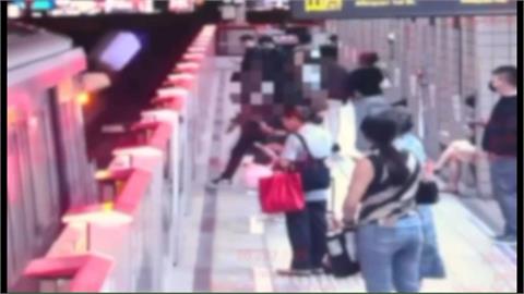 醉男不滿妻子一直講電話　氣炸把行李箱丟進捷運鐵軌