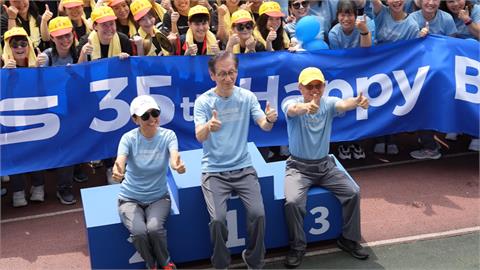 傳統電腦將被取代　施崇棠喊出打造華碩成為全方位AI公司