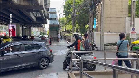 東南亞都有「機車小黃」台灣為何不行？　交通部：不贊成