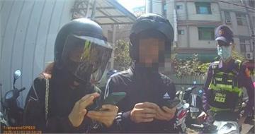 情侶警局門口旁停車買菜　身分竟是逃逸移工、毒品通緝犯當場落網