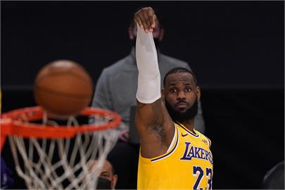 NBA／美媒評新賽季實力榜！勇士高居第1　湖人竟然跌到這位置