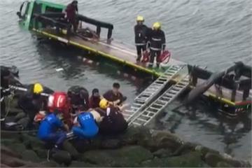 拖板車衝入台中港碼頭 駕駛送醫不治