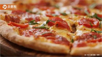 義大利披薩店老闆見「台灣人光顧」哭出來！網一看搖頭：鄉愿