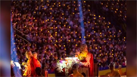 快新聞／壯觀畫面流出！破萬人湧台北小巨蛋　2026年佛光山法會重磅登場