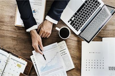 外資敲進金融、權值股　投顧：留意政策多變