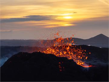冰島火山4度噴發！　靠「這利器」保護基礎設施無受災