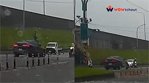 新莊騎士「突左轉鬼切」遭BMW衝撞！車頭消失「肉身噴飛慘死」死亡瞬間曝光