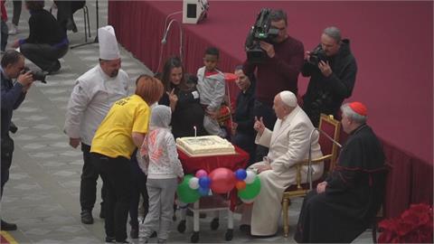 天主教教宗過87歲生日　方濟各許願「世界和平」