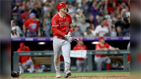 MLB(影)／天使球星「神鱒」楚奧特炸裂！達成生涯400轟里程碑