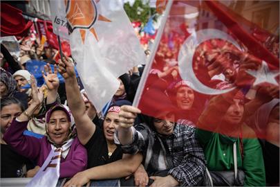 土耳其今大選！兩大黨選前之夜互尬　伊斯坦堡成一級戰區