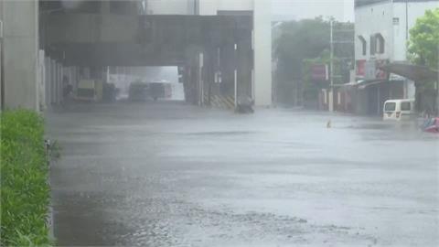 強烈熱帶氣旋襲印度　暴雨成災波及鴻海、和碩工廠