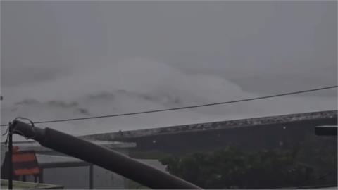 快新聞／楊柳襲來！蘭嶼出現強風豪雨　花蓮卓溪鄉大舉撤村