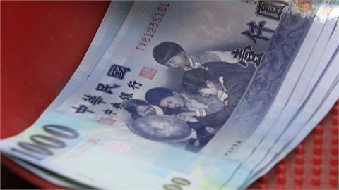 兆豐金喊年終上看8個月再加薪　富邦金發多少？蔡明忠語帶保留