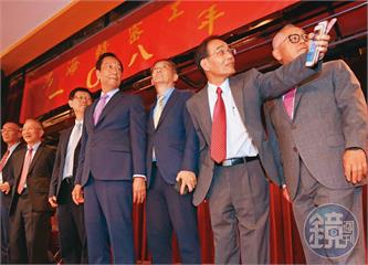 【鴻海重臣告郭董4】鴻海成本先生出馬救夏普　戴正吳親吐全因郭台銘一個字