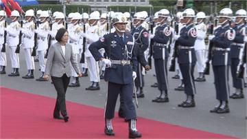 軍禮歡迎索羅門群島總理 蔡英文「這樣」說