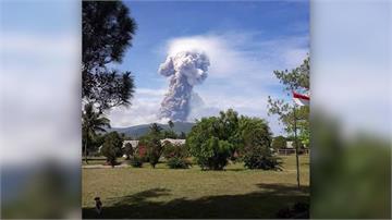 印尼索普坦火山爆發 發布第三級警戒