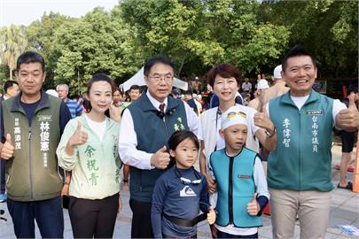 快新聞／最小參賽者年僅8歲！台南辦「泳渡虎頭埤」活動　全國逾千人參加