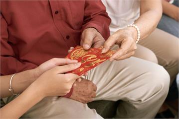 紅包錢先別急著花！掌握除夕財運翻倍祕技　專家揭「發財金」最佳存入時機