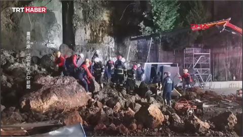 洗車慘遇山崩　土耳其一家四口3死1重傷