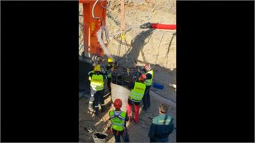 西班牙2歲童落井12天 開挖水平隧道續搜救
