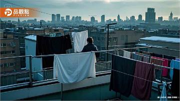 衣服曬不乾臭臭的！「3個免花錢撇步」讓衣服超快乾