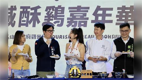 快新聞/「陳三歲」又調皮了!假餵安芝儇真自吃 賴瑞隆:盼博君一笑