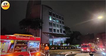 快訊／客家電視台凌晨突竄火苗　辦公室遭燒毀
