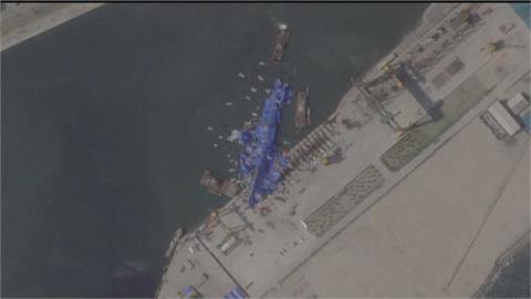 北韓驅逐艦下水翻覆受損　金正恩震怒下令究責