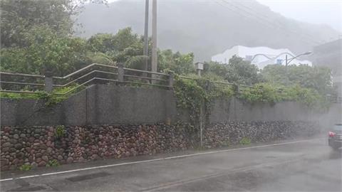 TD02登台撞山「強度減弱」　南部、台東發布豪雨特報