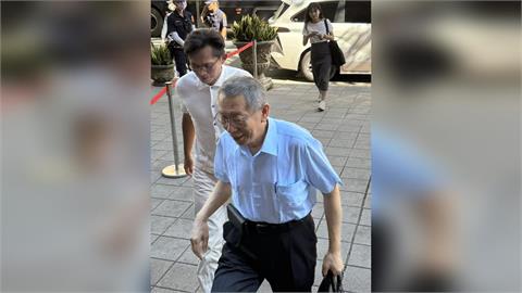 快新聞／養狗仔疑雲延燒！柯文哲秀黃國昌「跟監照」　他指1事：阿北故意的吧？