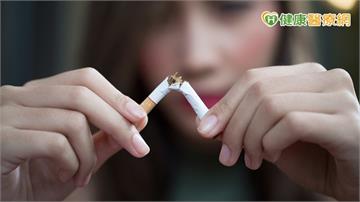 抽菸40年害心血管堵塞！6旬婦靠「這些方法」成功戒菸