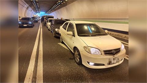 快新聞/8車連撞!連假首日中寮隧道車禍 疑「這原因」釀禍