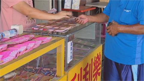 過年刮刮樂賠慘了！他霸氣買12張「慘虧金額曝光」網一看哭了：我是你10倍