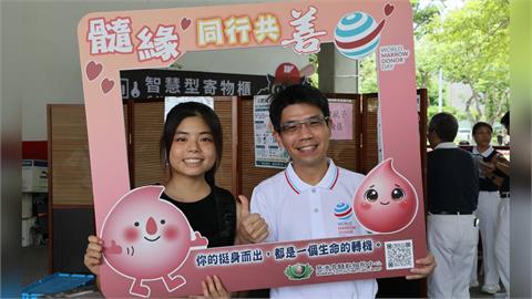 慈濟骨髓中心接軌國際　青年首測口腔拭子建檔