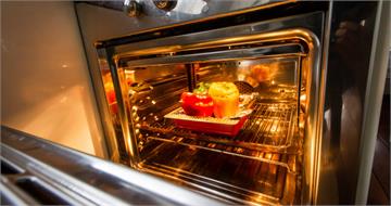 45年古董微波爐光榮退役！主人不捨告別　釣出品牌官方「求收藏至博物館」