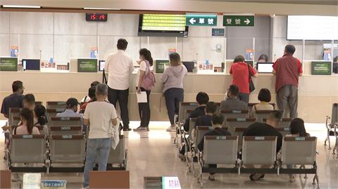 健保費明年擬調整　最高薪族群估月繳多831元