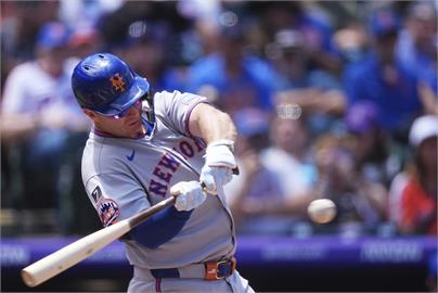 MLB(影)／北極熊雙響砲4打點　大都會大進補17支安打落磯三連戰慘遭橫掃