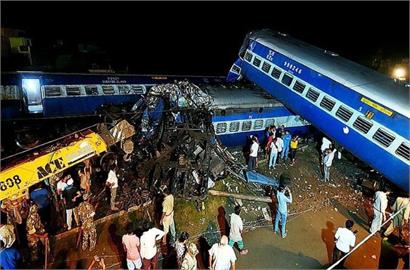 快新聞／印度奧里薩省火車對撞嚴重事故　至少207死、900人受傷