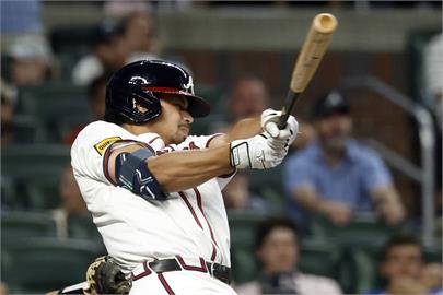 MLB(影)/菜鳥捕手生涯首支再見安來得正是時候 勇士延長賽險勝紅人