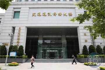 NCC人數不足影響換照　「老三台、公視」恐停播
