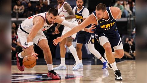 NBA／快艇主場計時器掛點　主持人「人工倒數3、2、1」全場傻眼！