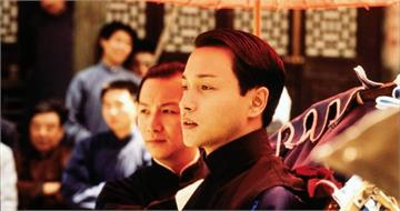 張國榮墜樓內幕曝光　好友向太內疚22年：不是憂鬱症
